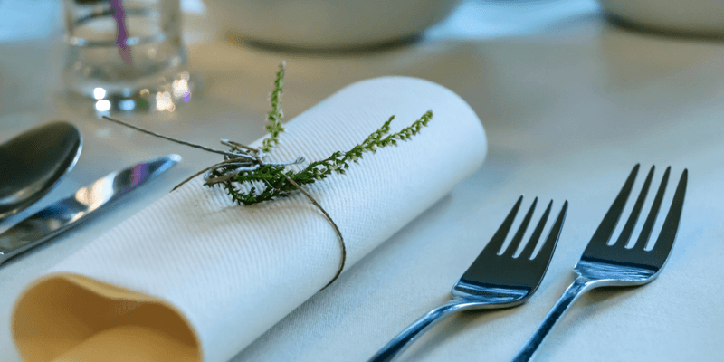luncheon table setting restaurant banquet